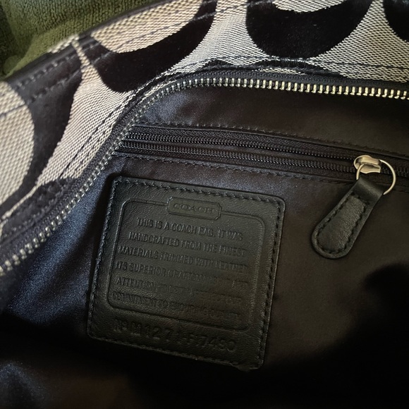 Coach purse - Picture 5 of 9